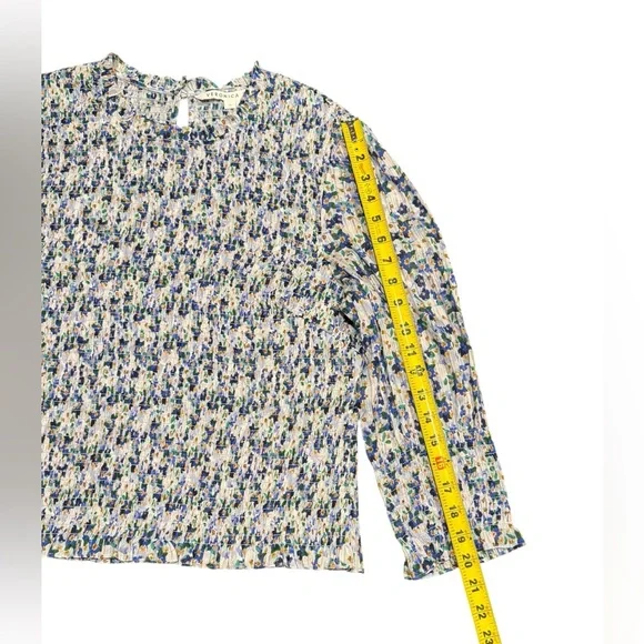 Veronica Beard Kali Smocked Blue and White Floral Blouse Women’s Size 14 - Picture 9 of 14